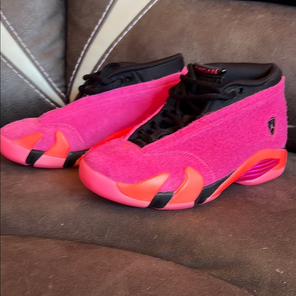 Jordan 14 Retro Low Shocking Pink. Never worn. No box. - Picture 1 of 7